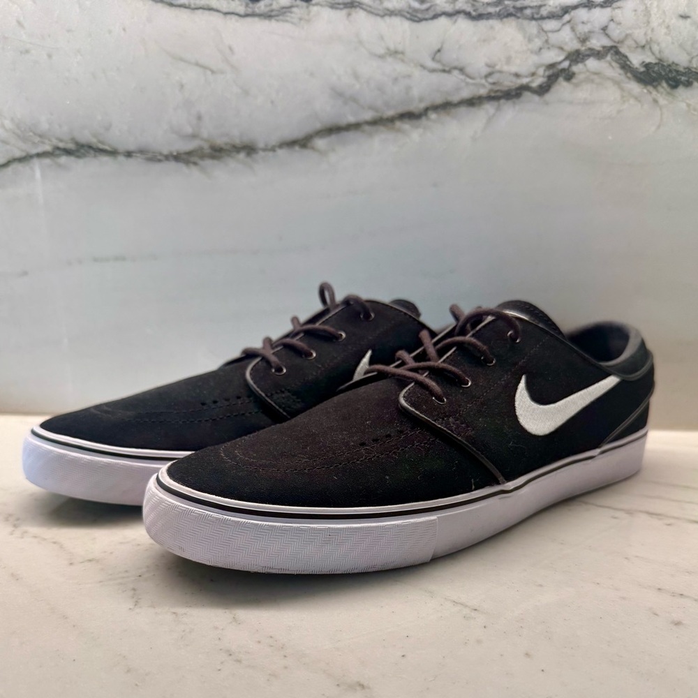 Nike Men's Black and White Casual Sneakers Stefan janoski 11.5